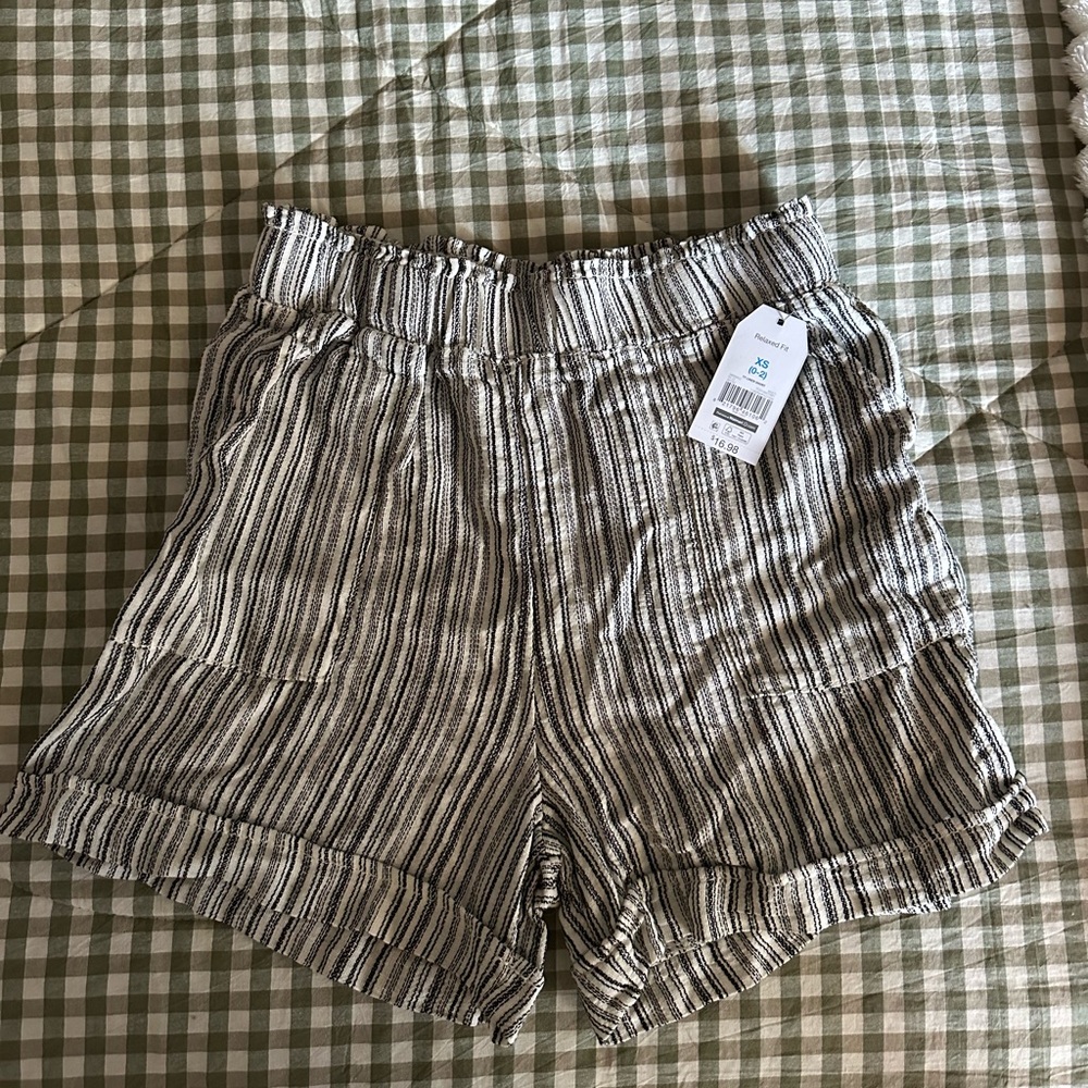 Striped Gray Women's Linen Shorts